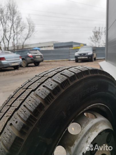 Michelin Agilis 215/75/R16 C