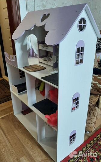 Домик кукольный