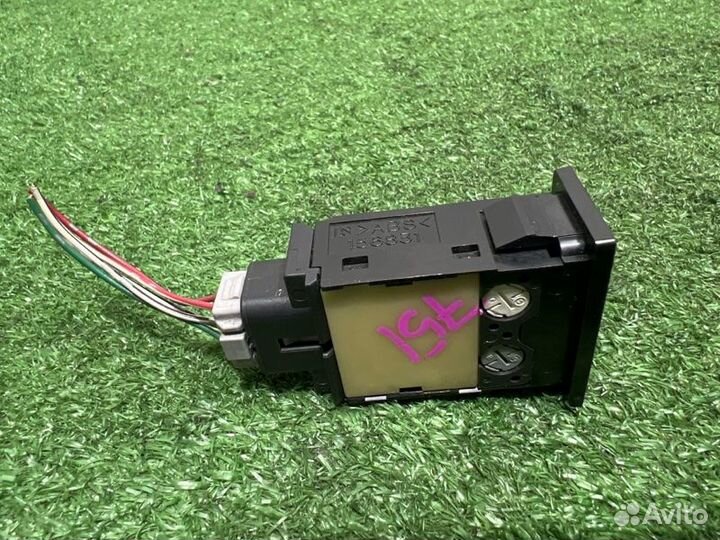 Кнопка обогрева зеркал Toyota Mark Ii JZX110