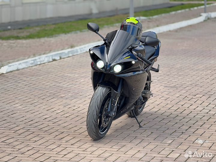 Yamaha YZF-R1 2011 Дилерский. Отправлю ТК