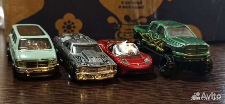 Hot wheels машинки