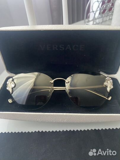 Солнцезащитные очки женские италия