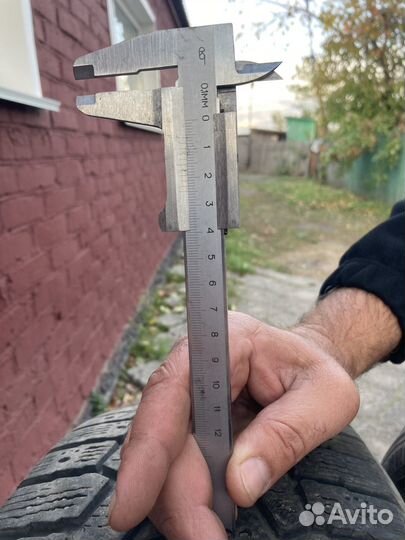 Nokian Tyres Hakkapeliitta 2 235/65 R17