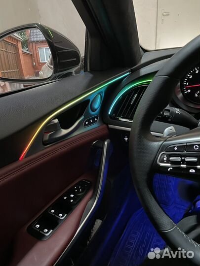 Контурная подсветка салона авто