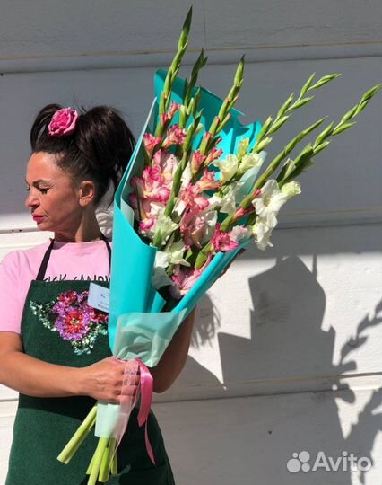 Гладиолусы букет розовые