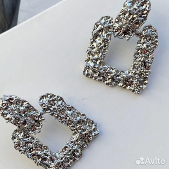 Серьги массивные для вечернего образа