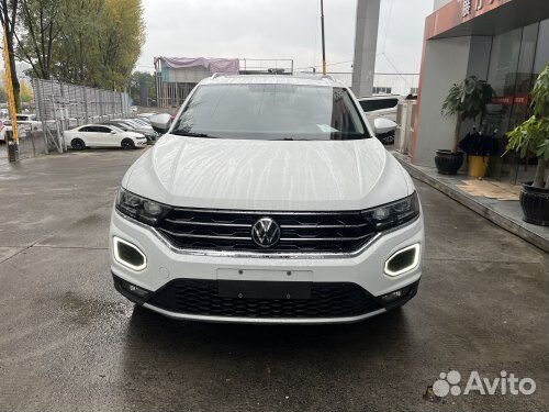 Volkswagen T-Roc 1.5 AMT, 2021, 32 000 км