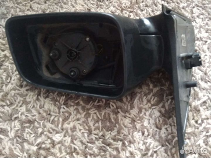 Корпус от правого бокового зеркало Шкода актавия