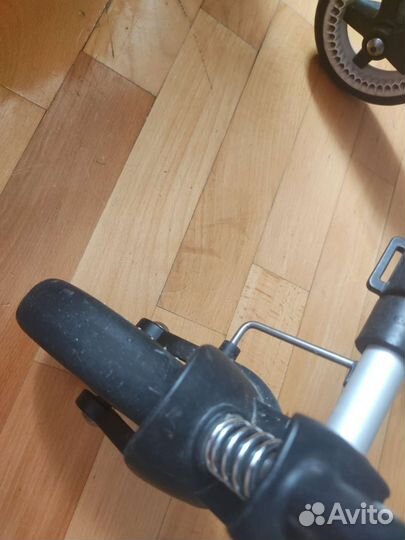 Коляска бугабу би 3 база - сиденье и колеса