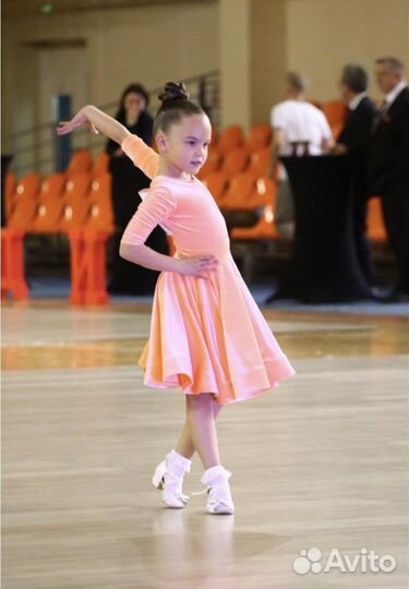 Рейтинговое платье 122 128 закрытый регилин Бархат