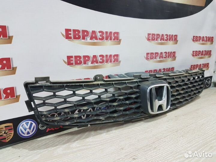 Решетка радиатора Honda Stepwgn RF7 K20A 2004