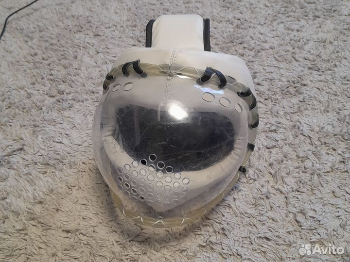 Шлем для единоборств