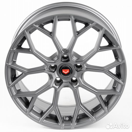 Литые диски Vossen R18x8J ET42 5X114.3 73,1