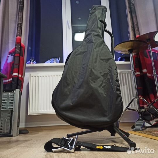 Чехол гитарный Новый