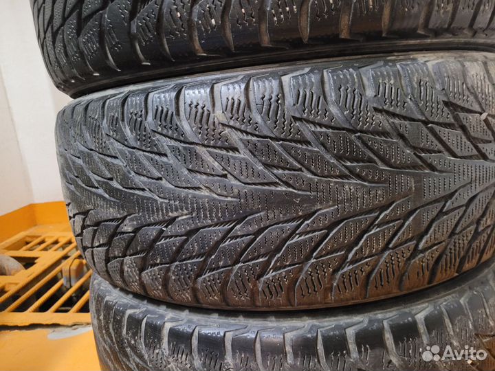 Nokian Tyres Hakkapeliitta R2 225/55 R17 101R