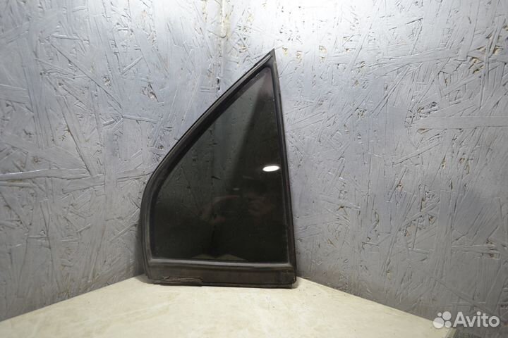 Стекло треугольник заднее правое Mitsubishi Lancer