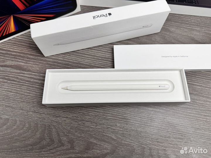 iPad pro 12.9 2021 256gb +Magic Keyboard + Pencil