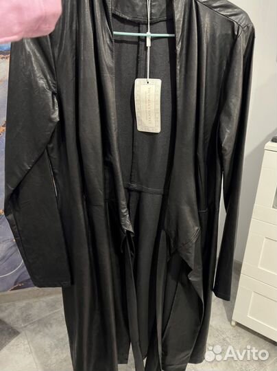 Платье из экокожи длинное