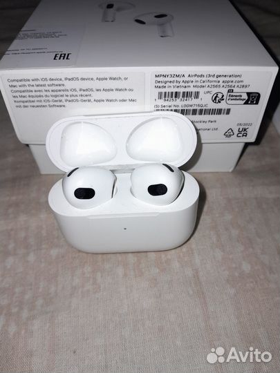 Беспроводные наушники apple airpods