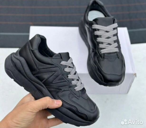 Кроссовки женские new balance