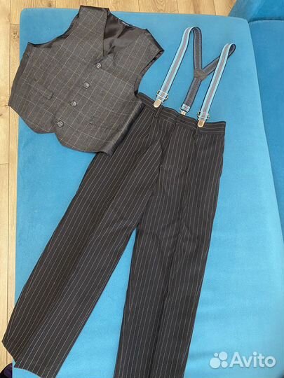 Нарялный костюм на мальчика 122р