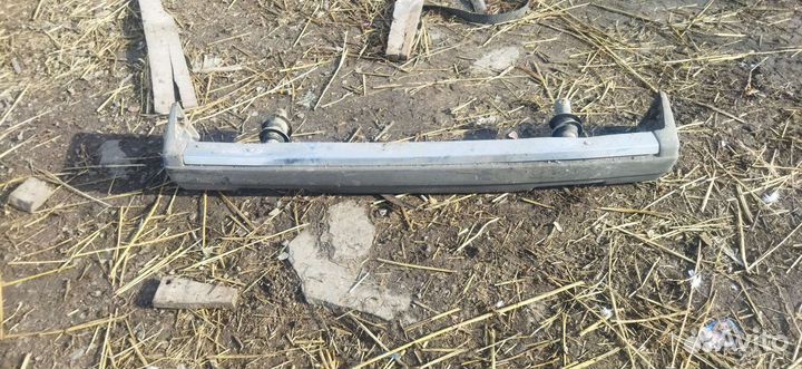 Задний бампер 2107