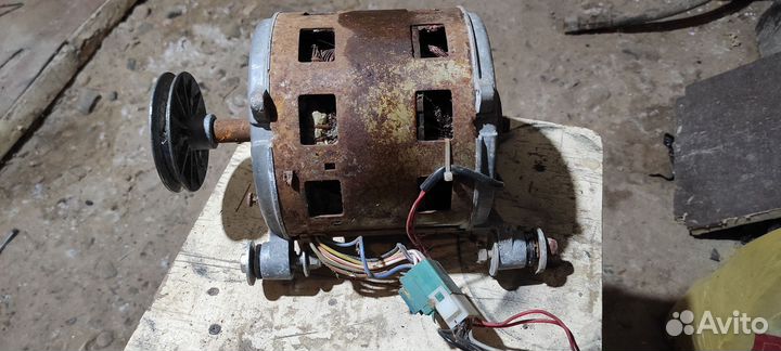 Электродвигатель 220в