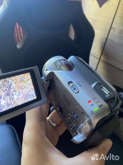 Лот из 3 ручных видеокамер