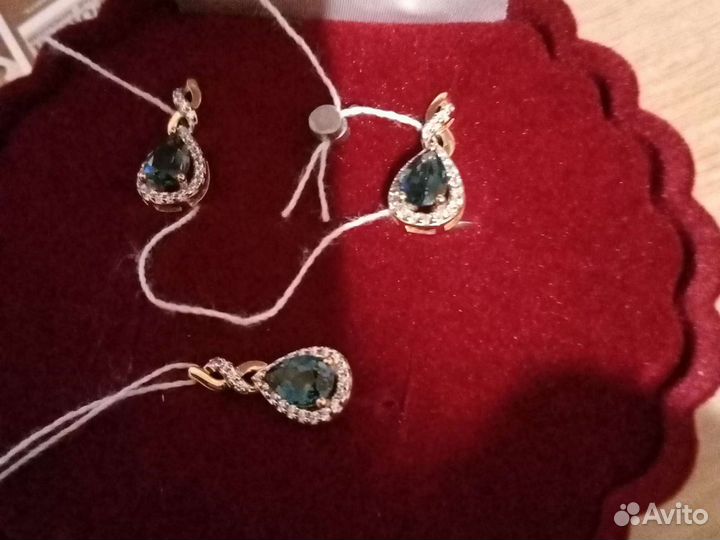 Подвеска и серьги