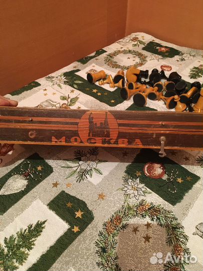 Деревянные шахматы СССР с доской москва