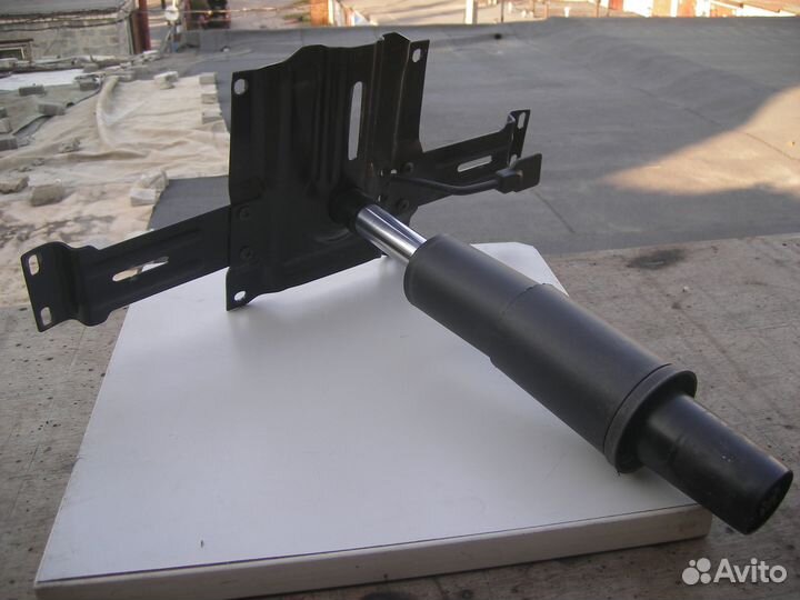 Детали от офисного кресла