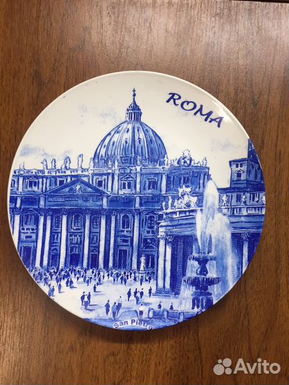 Настенная тарелка