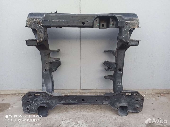 Передний подрамник Jeep Grand Cherokee WK1 SRT-8