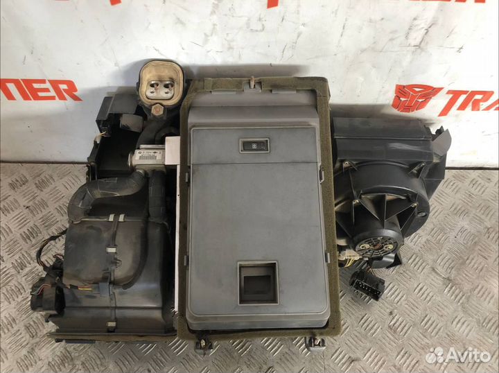 Холодильник BMW 7-series e65