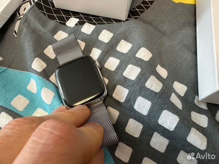 Apple Watch 8 45mm Stainless Steel