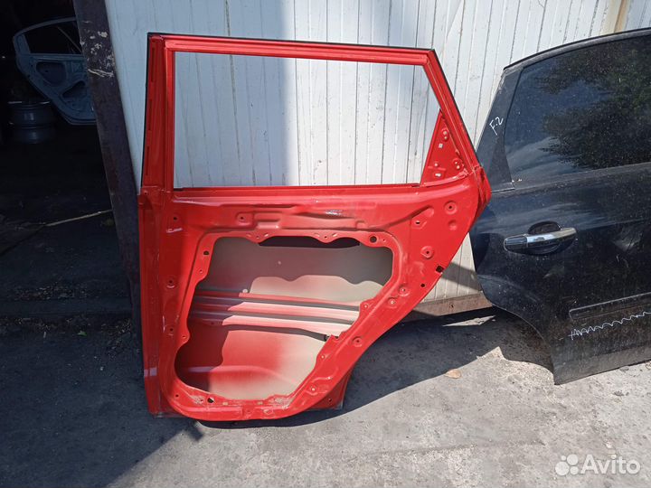 Дверь задняя правая KIA Soul 2 14