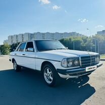 Mercedes-Benz W123 2.3 MT, 1982, 260 000 км, с пробегом, цена 295 000 руб.