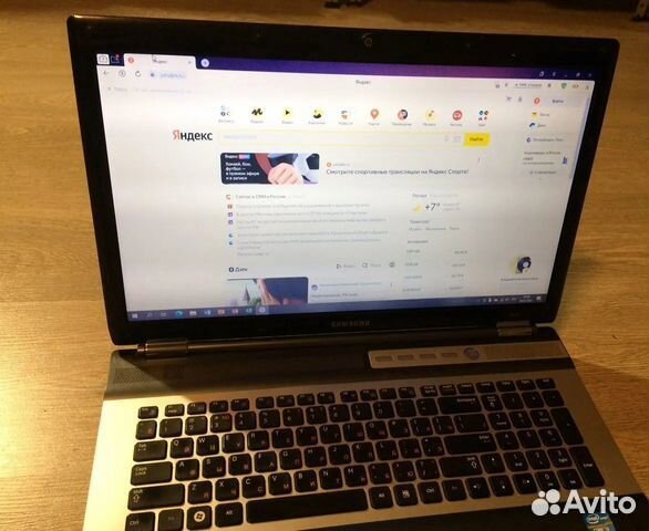 Samsung 711 Core i5 / 17,3