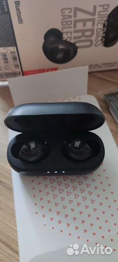 Беспроводные наушники jbl