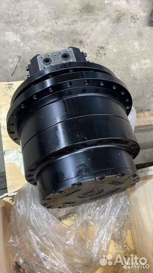 Редуктор хода экскаватора Case CX290B