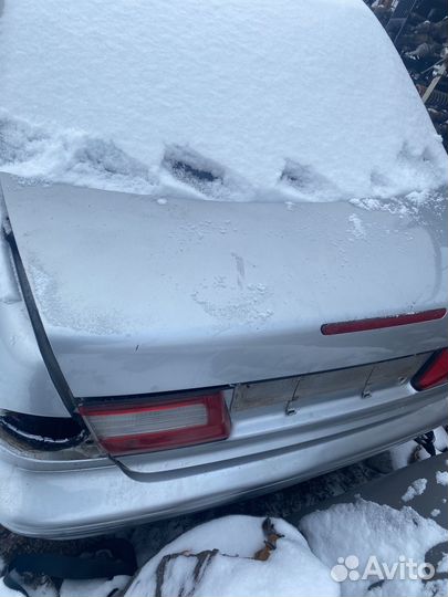 Крышка багажника Nissan Pulsar Almera N15