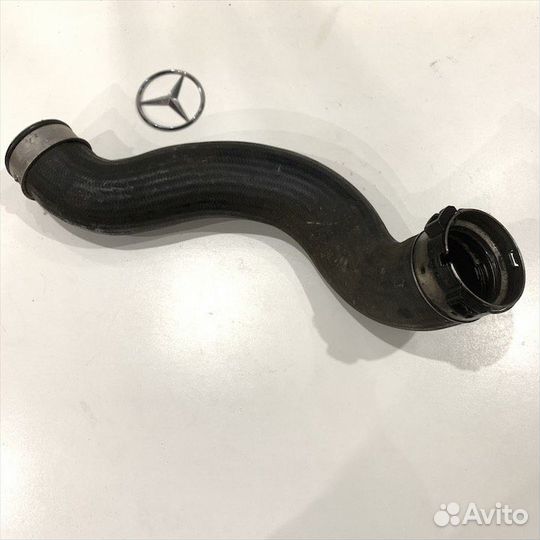 Патрубок интеркуллера правый Мерседес OM642