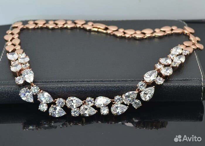 Бижутерия Женские комплекты ожерелье + серьги