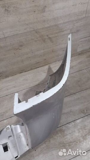 Бампер задний под парктроники Toyota Land Cruiser