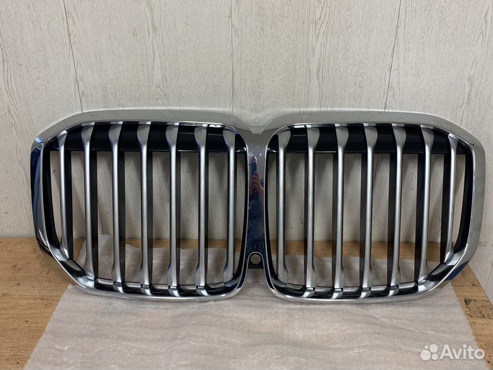 Решетка радиатора BMW X7 G07 оригинал
