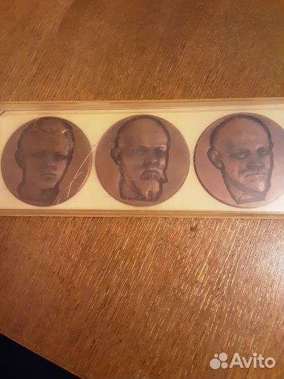 Настольные медали комплект 3 штуки в коробке