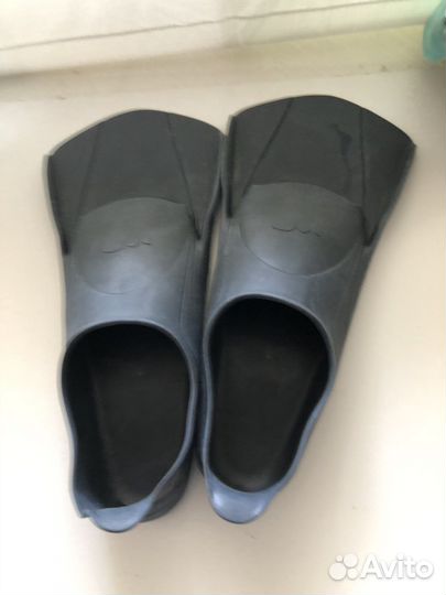 Маска и 2 пары ласт.Декатлон