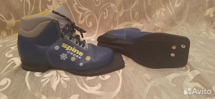 Лыжные ботинки spins