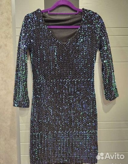 Платья нарядные