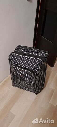 Сумка дорожная на колесах с выдвижной ручкой